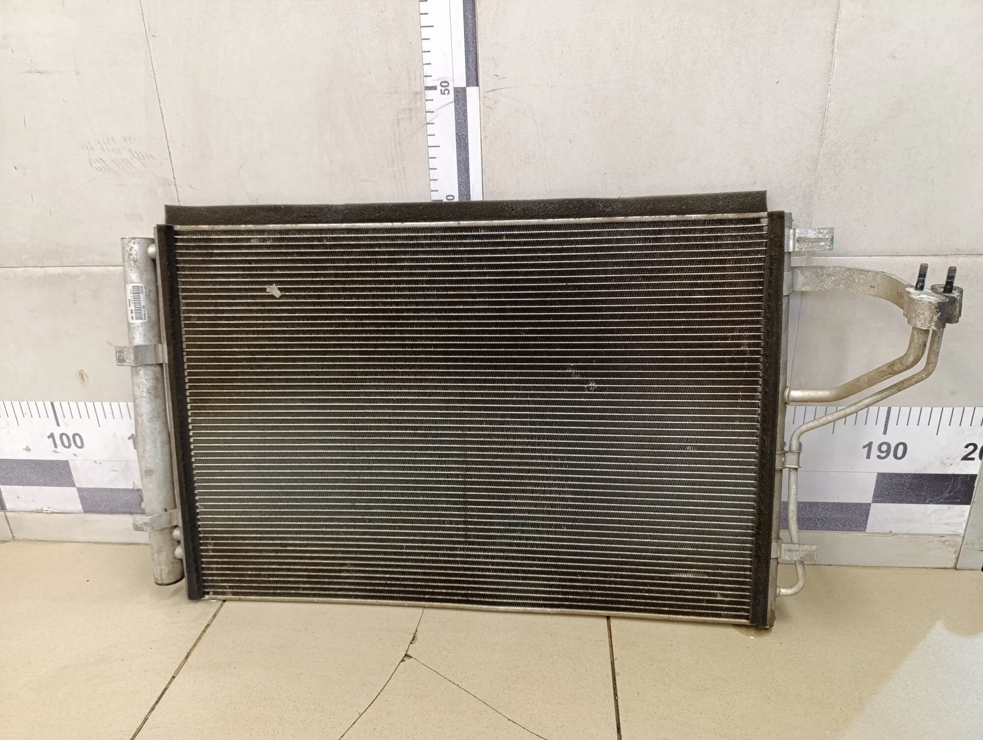 Радиатор кондиционера (конденсер) Ceed 2012>