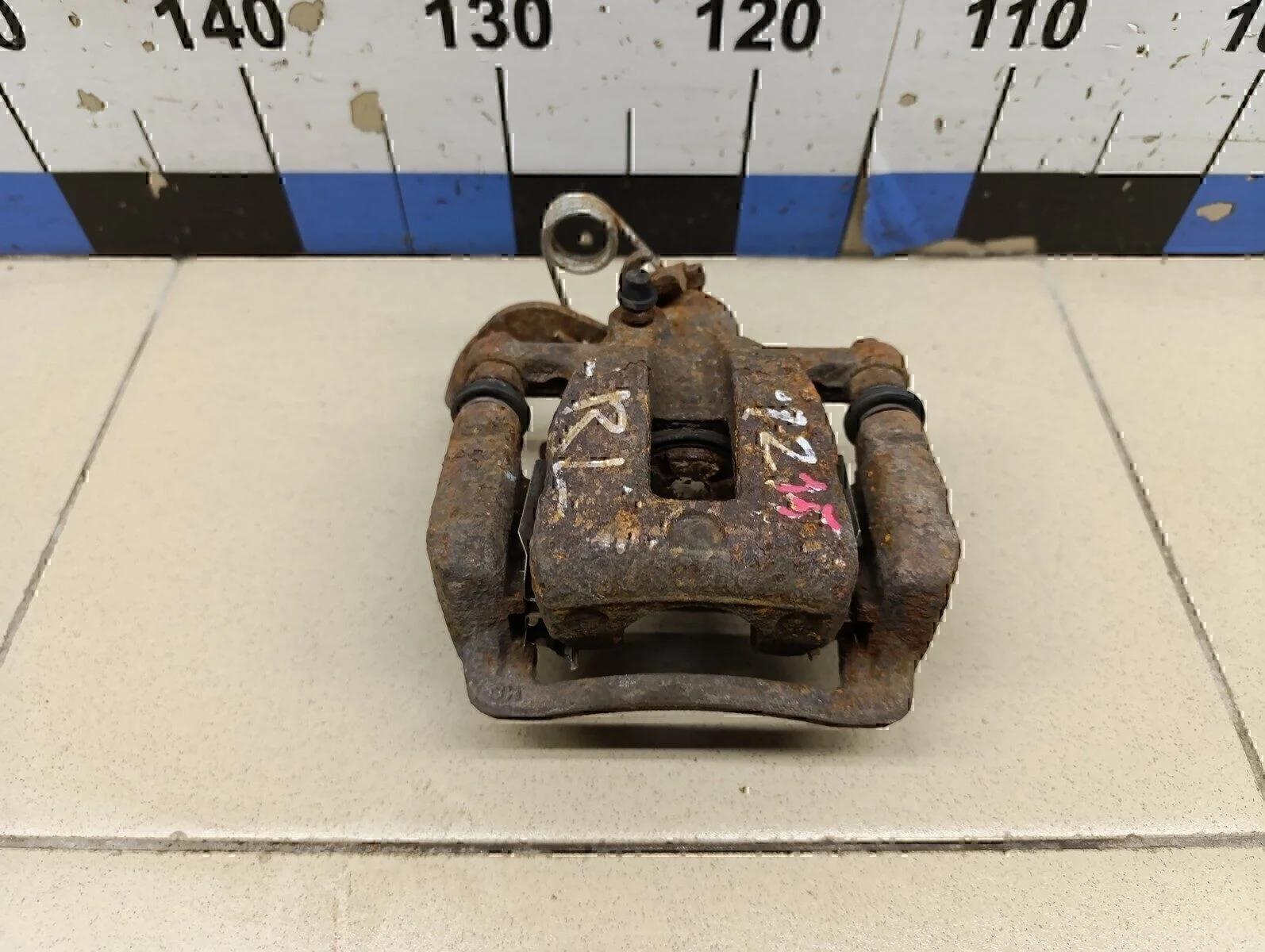 Суппорт задний левый Solaris 2010-2017