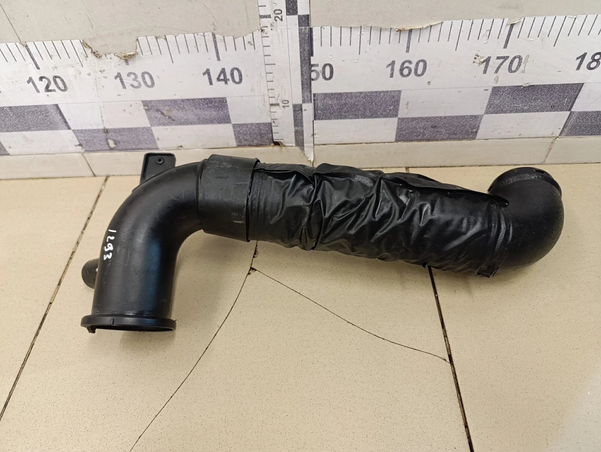 Воздухозаборник (внутри) Ceed 2012>