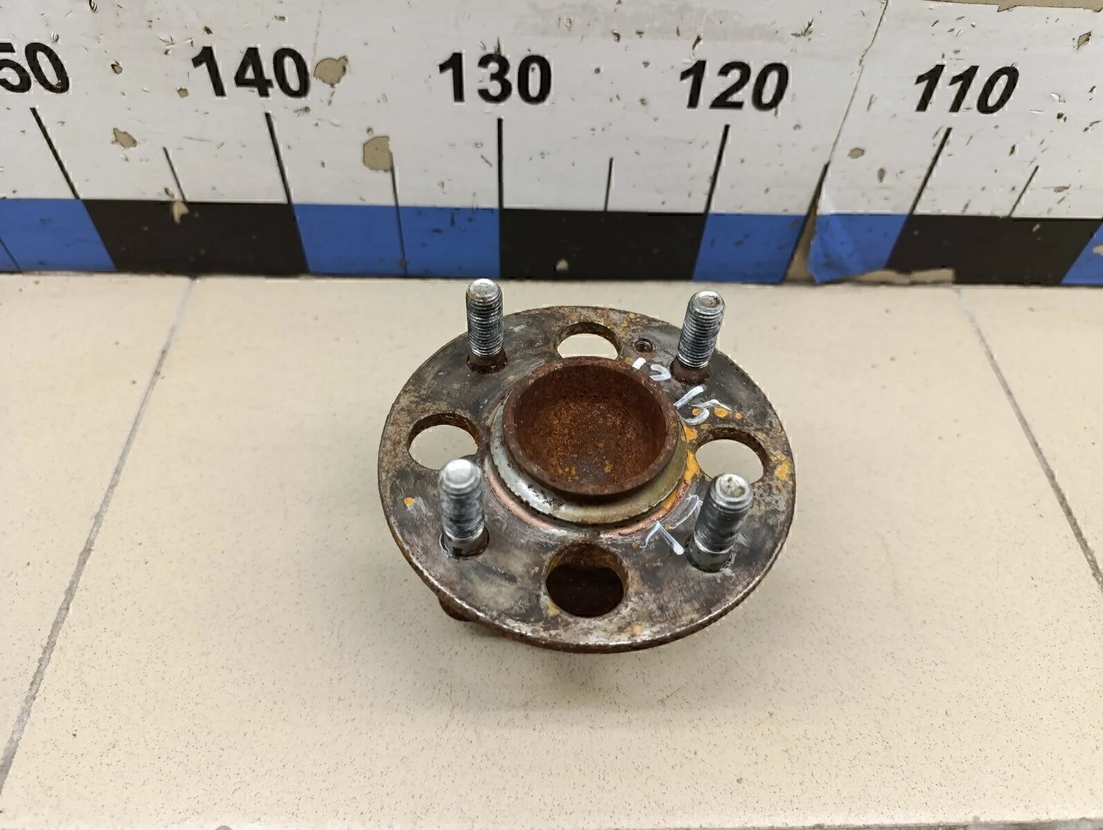 Ступица задняя Solaris 2010-2017