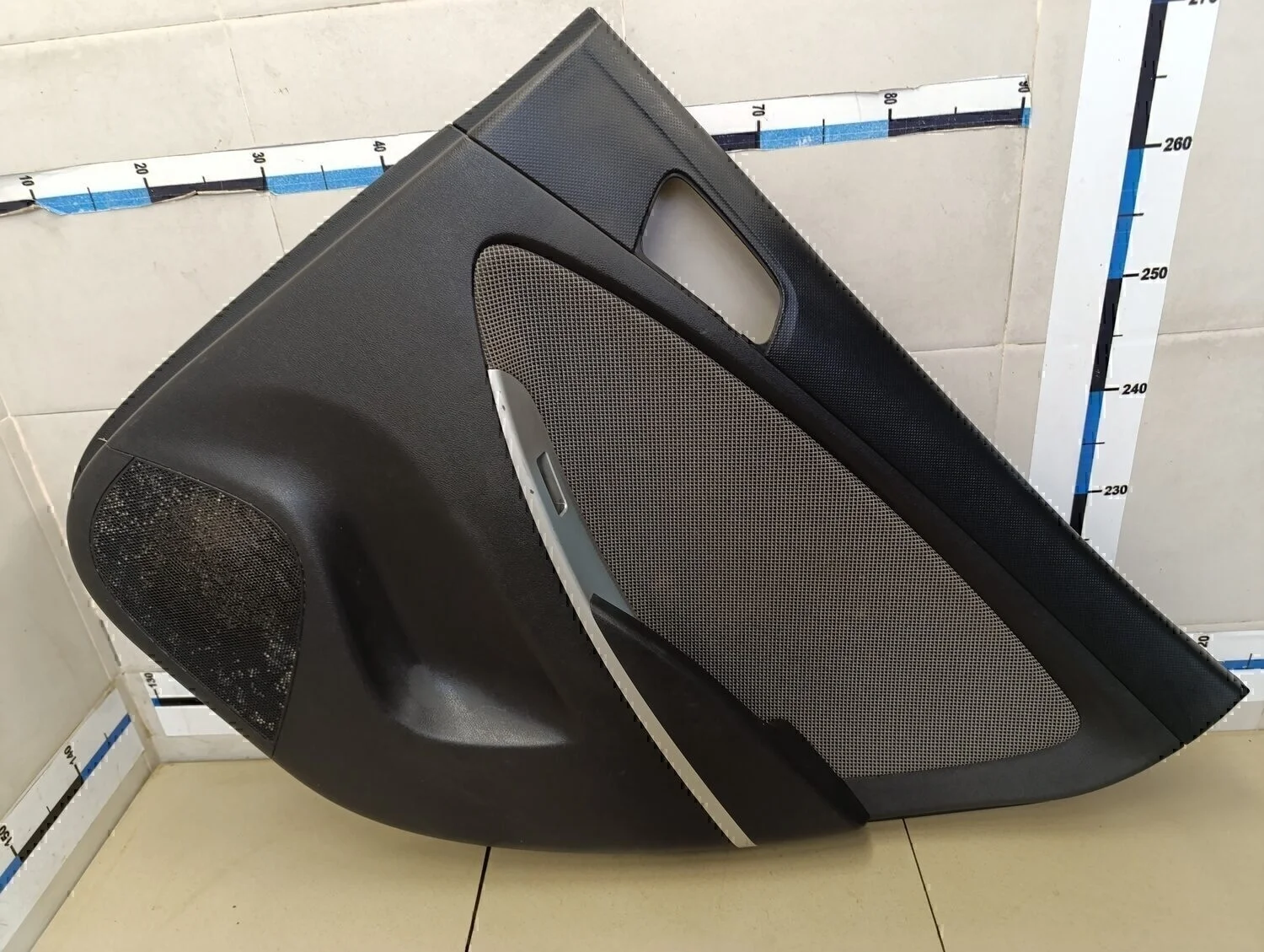 Обшивка двери задней правой Solaris 2010-2017