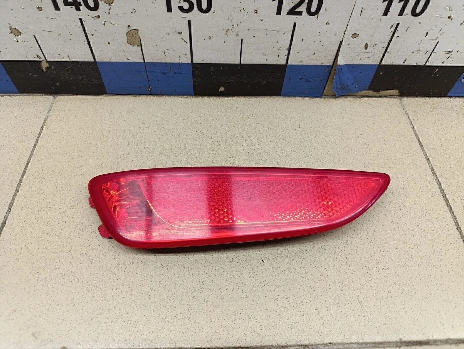 Отражатель в бампер задний левый Solaris 2010-2017