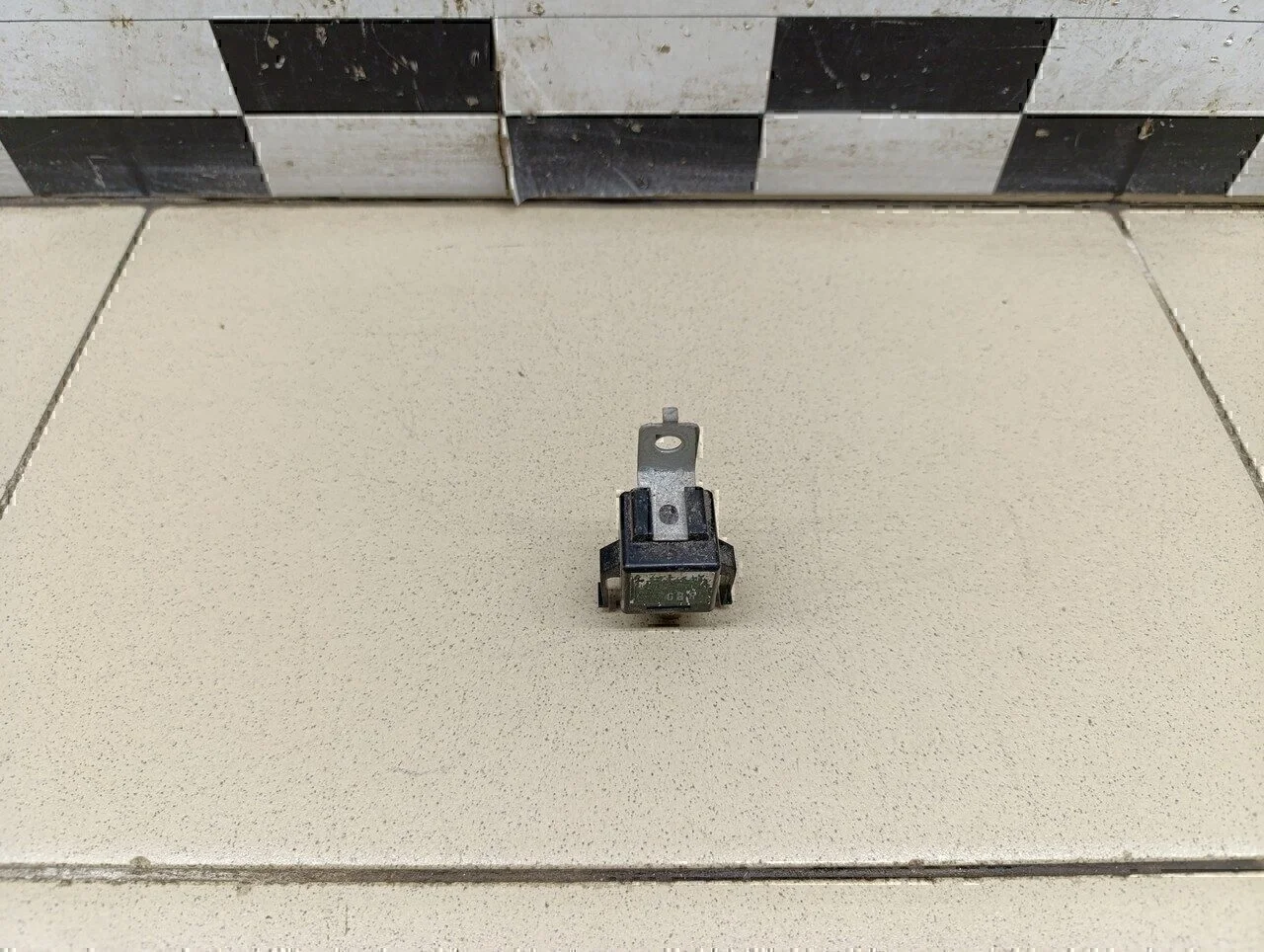 Реле поворотов Solaris 2010-2017