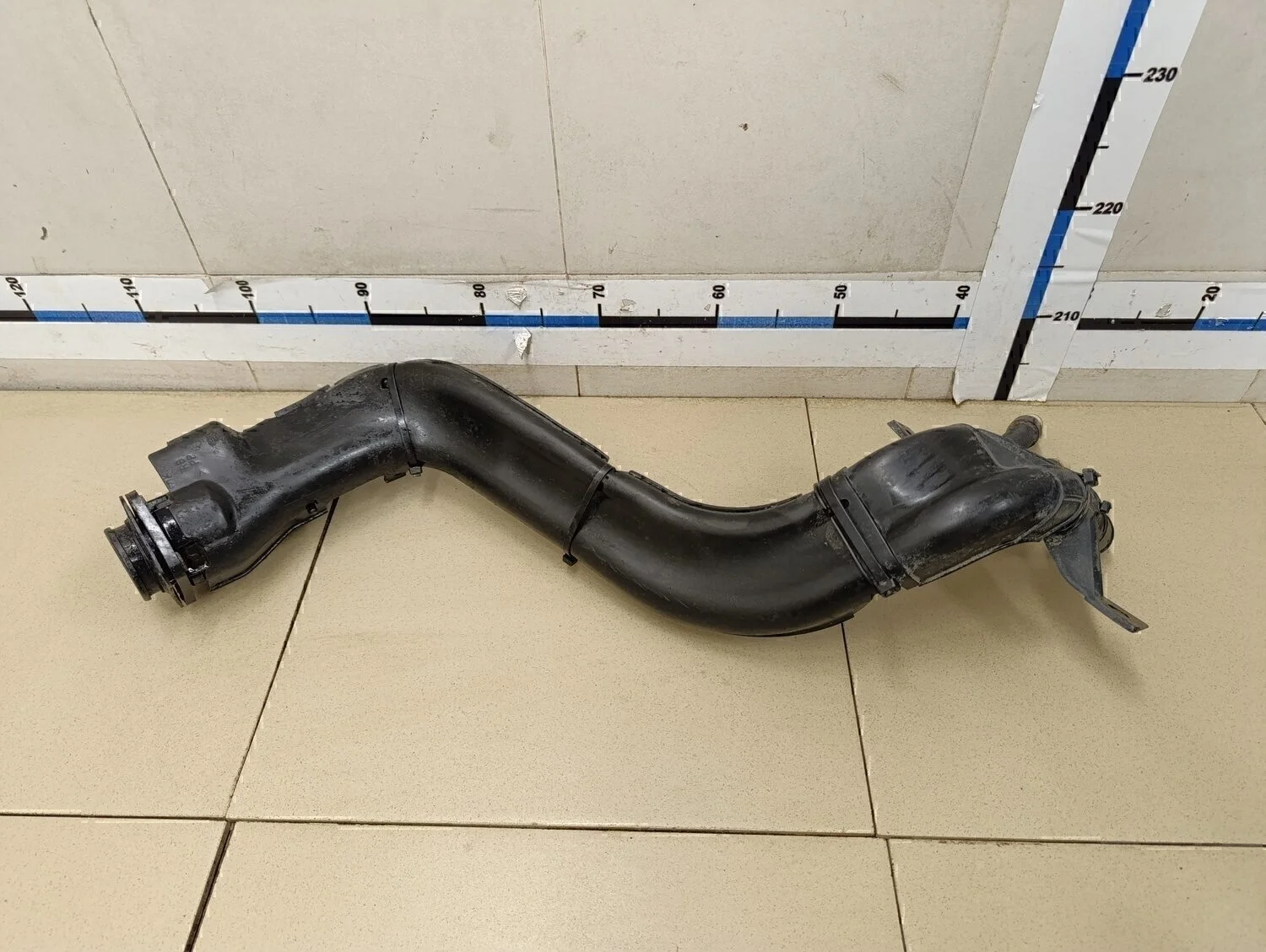 Горловина топливного бака Solaris 2010-2017