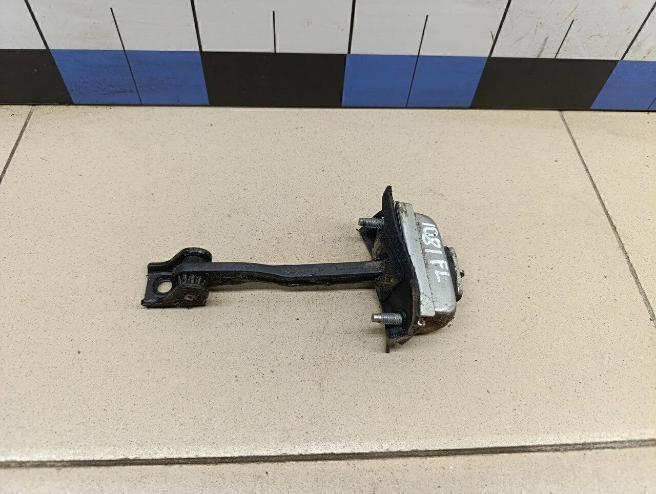 Ограничитель двери Focus II 2005-2008