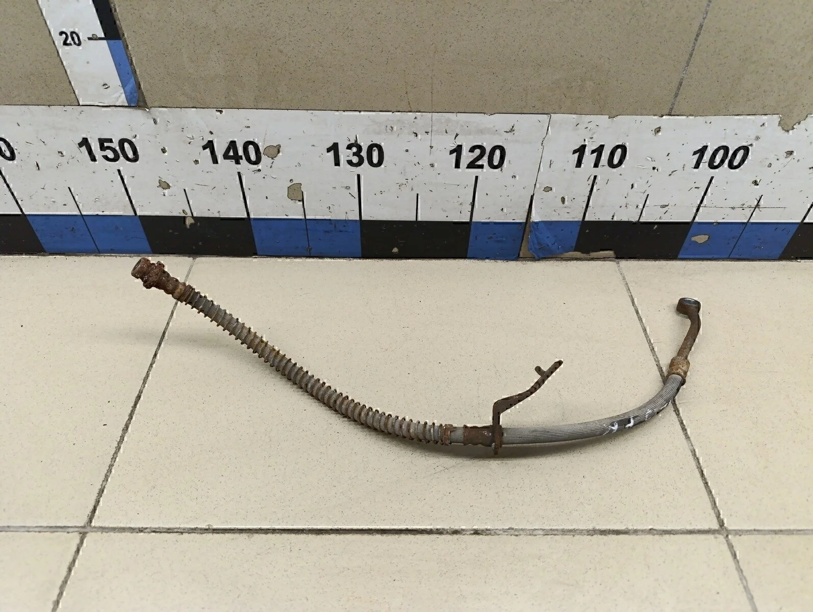 Шланг тормозной передний правый Solaris 2010-2017