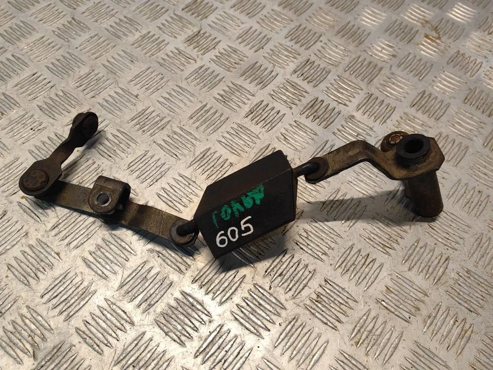 Механизм выбора передач Volkswagen Golf 4