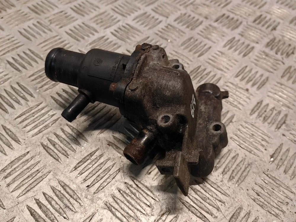 Корпус термостата Renault Logan I