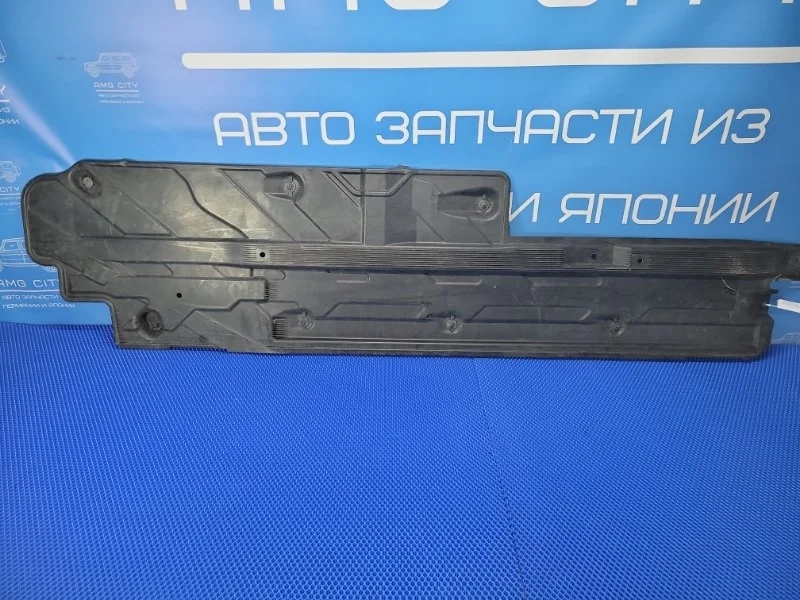 Защита днища кузова Mercedes-Benz C-Class 2010 A2046100108 W204 М271820, левая