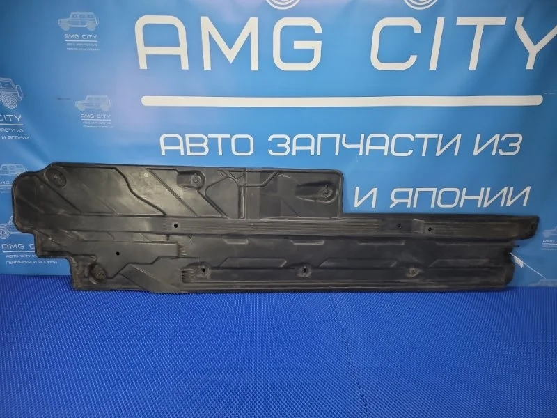 Защита днища кузова Mercedes-Benz C-Class 2010 A2046100108 W204 М271820, левая