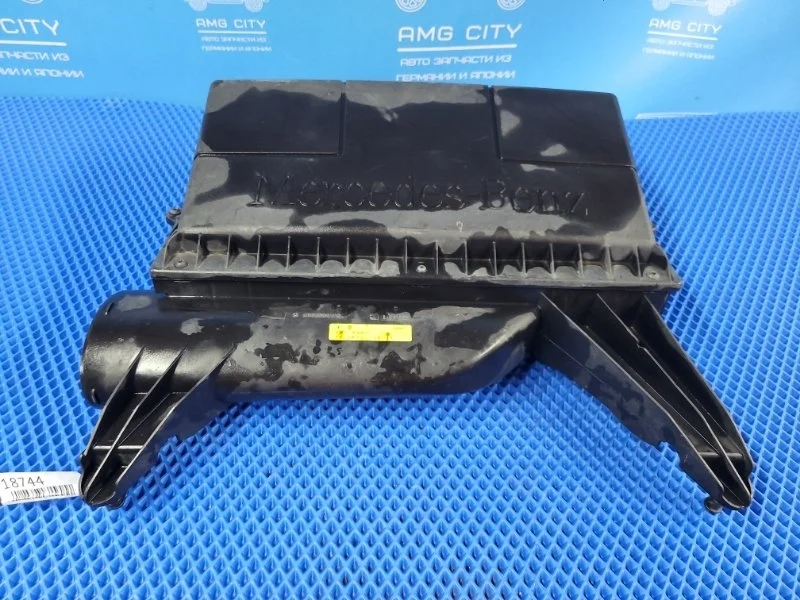 Корпус воздушного фильтра Mercedes-Benz Viano 2013 A6395281706 W639 M272978