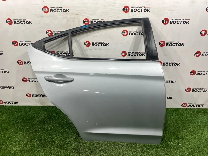 Дверь Hyundai Elantra 2015-2020 77004F2000 AD, задняя правая