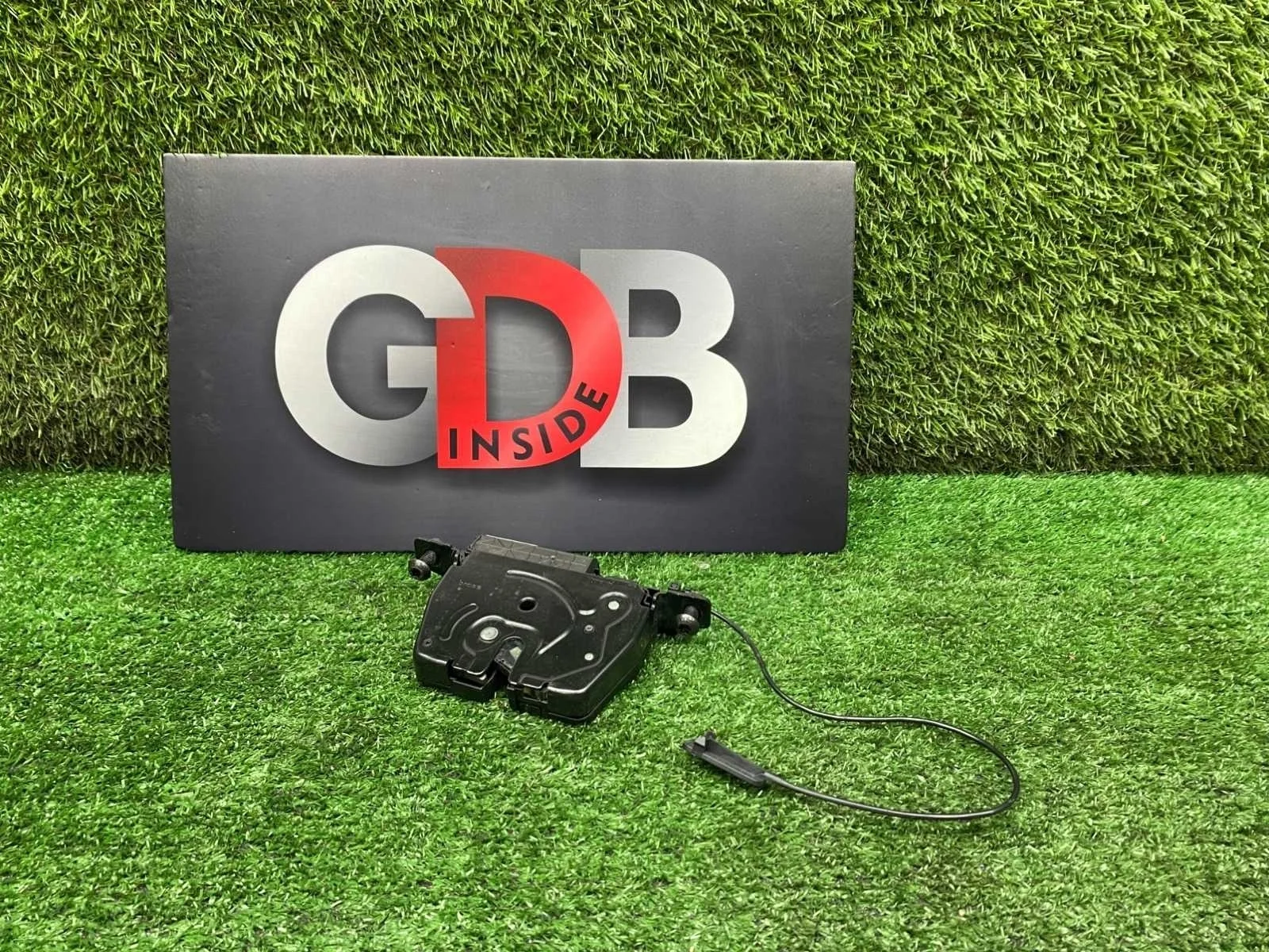 Замок багажника BMW X1 19.12.2012 51247200511 E84 N20B20A, задний