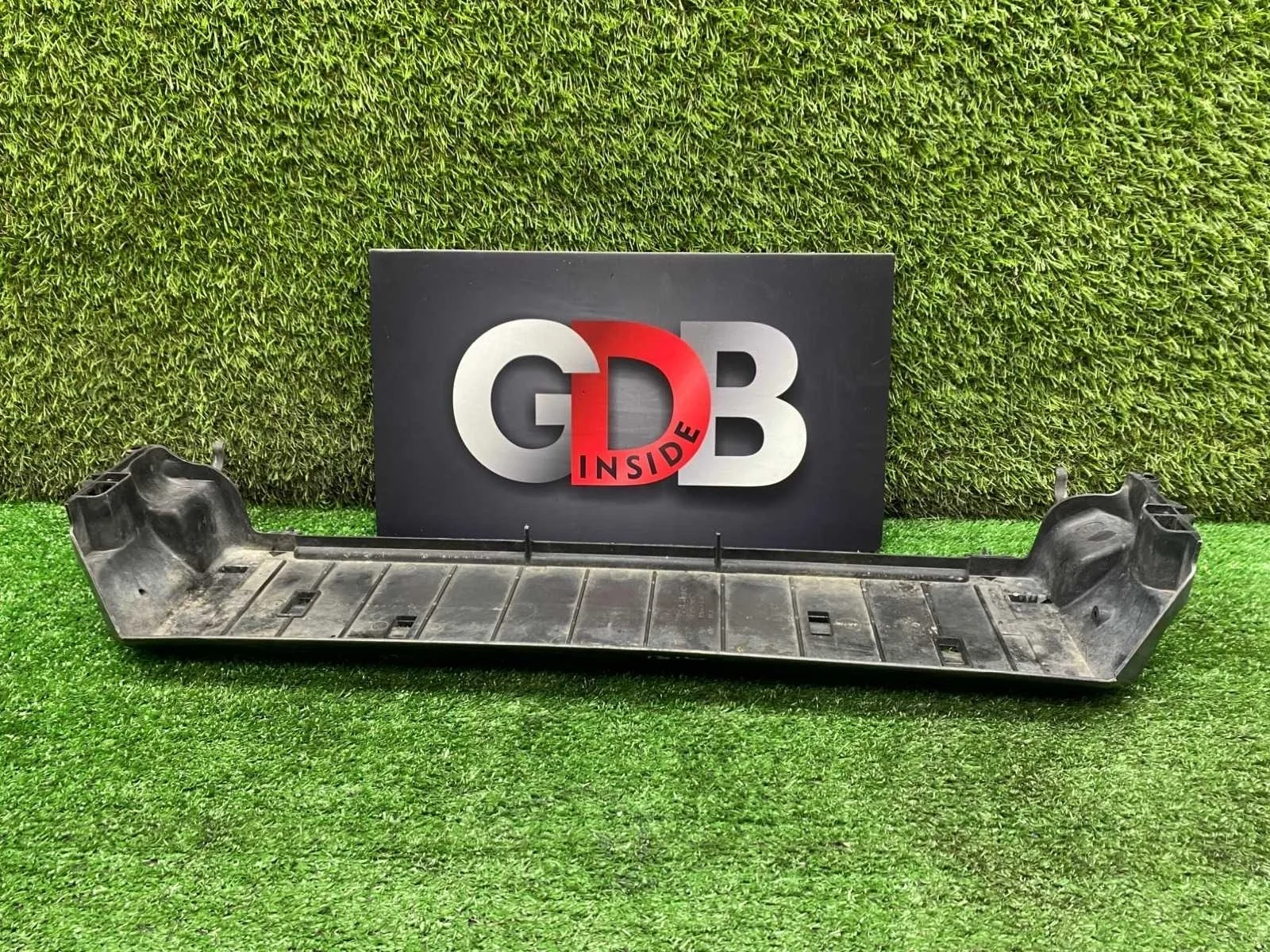 Кронштейн радиатора Bmw X5 22.10.2013 17117795909 F15 N57D30A