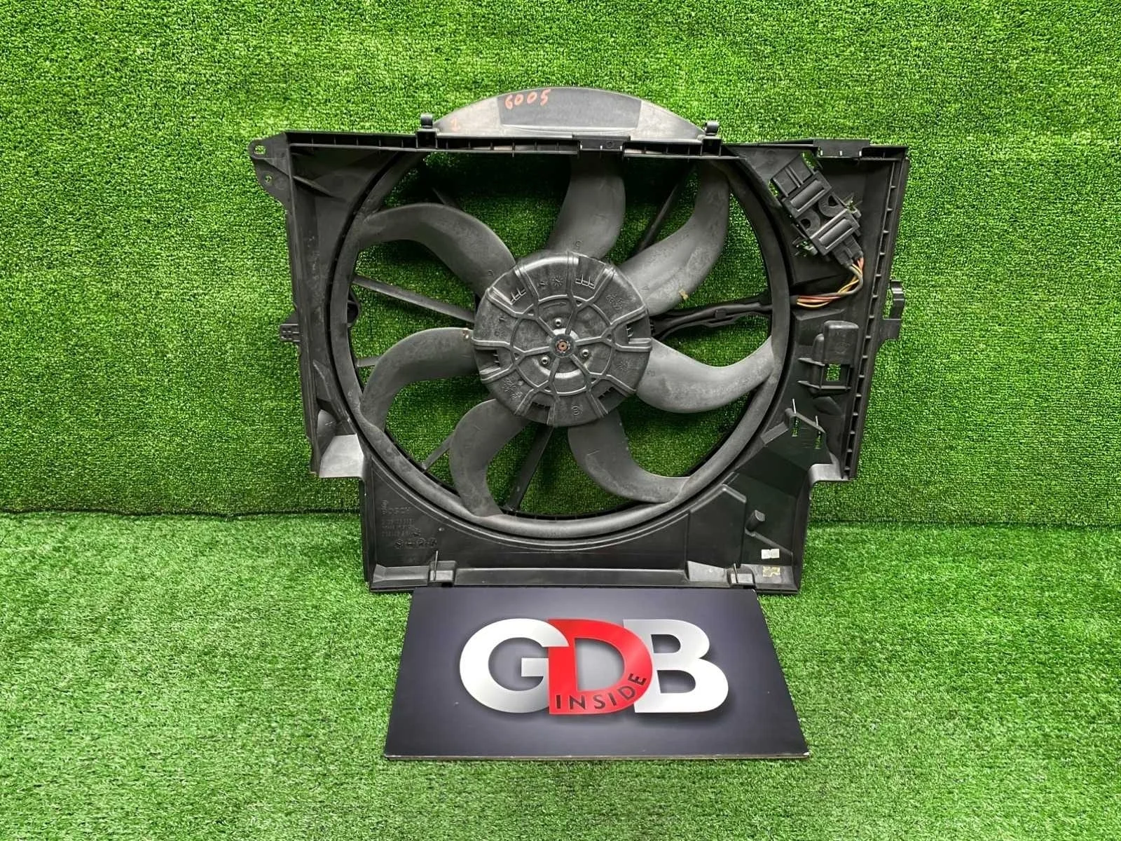 Вентилятор радиатора BMW X1 10.11.2011 17427545366 E84 N20B20A