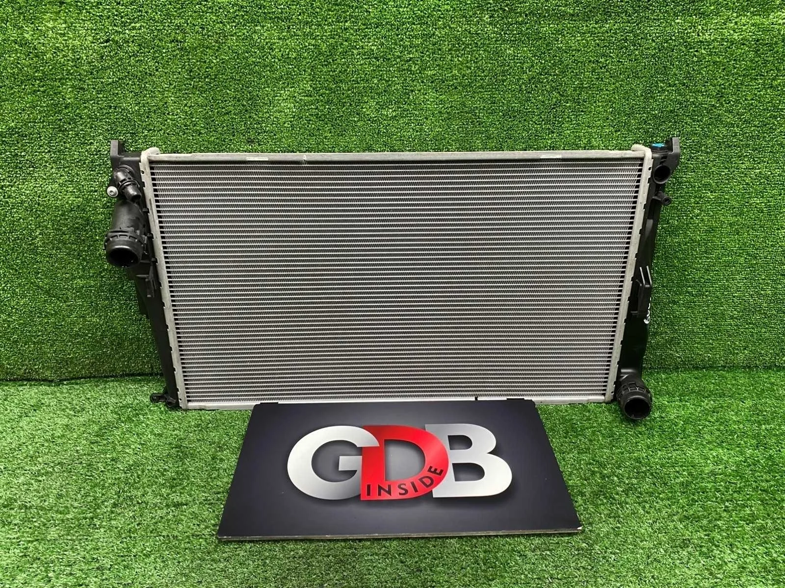 Радиатор ДВС BMW X1 10.11.2011 17117547059 E84 N20B20A