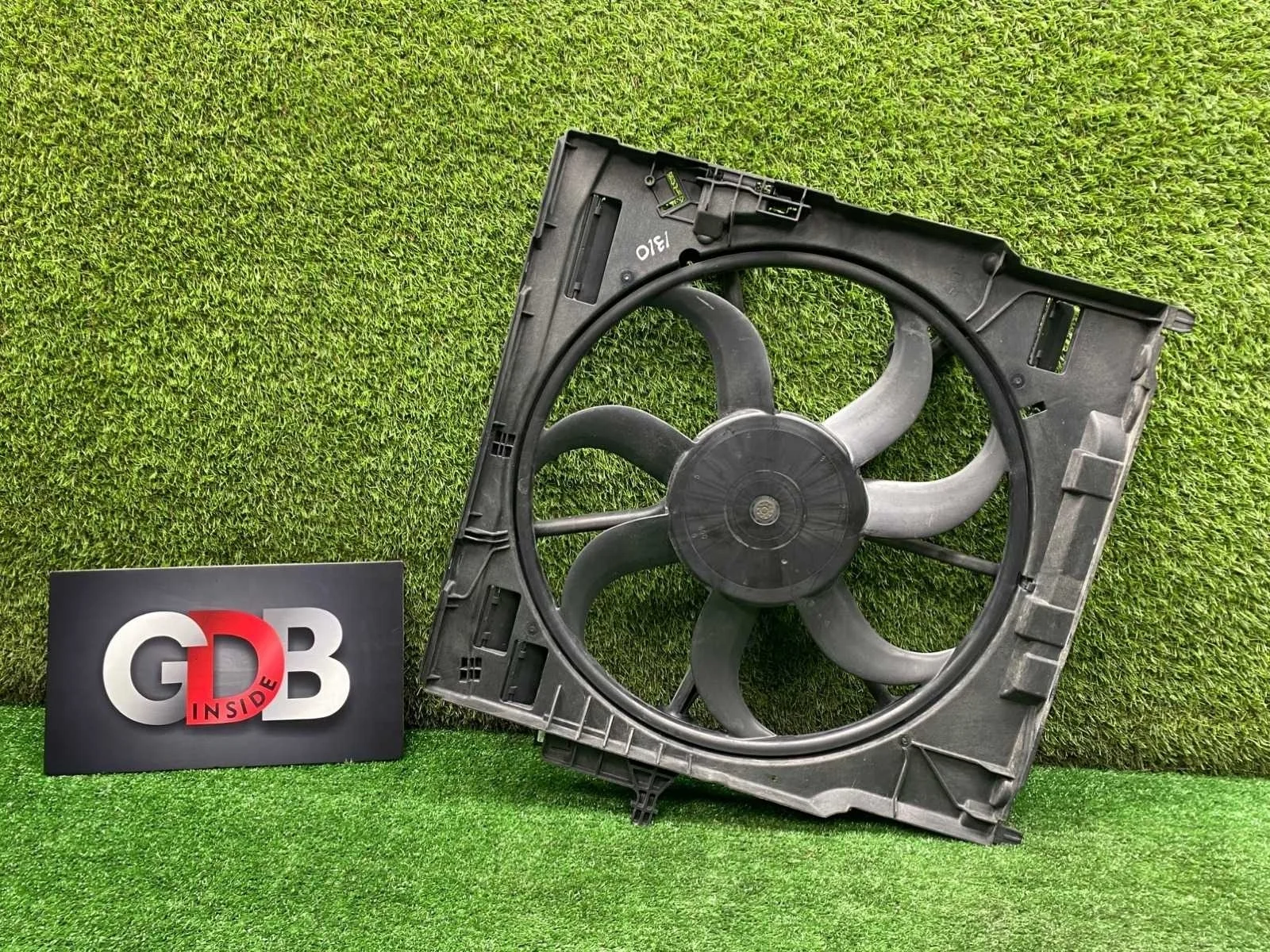 Вентилятор радиатора BMW X5 22.10.2013 17427634467 F15 N57D30A