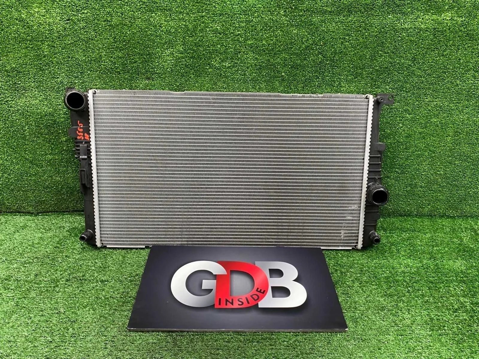 Радиатор ДВС BMW 3 series 27.08.2012 17118672104 F30 N55B30A