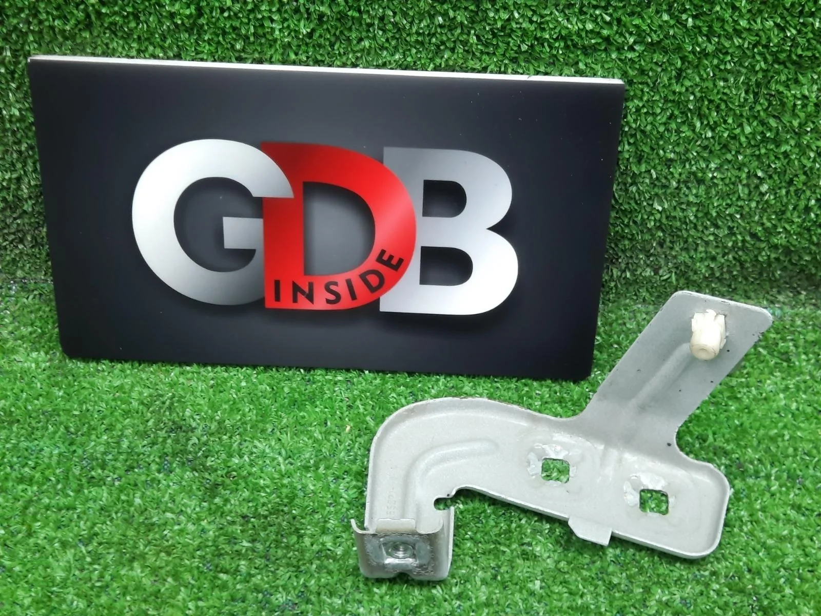 Кронштейн крыла BMW 3 series 12.12.2017 41358066939 F30 B48B20A, передний левый