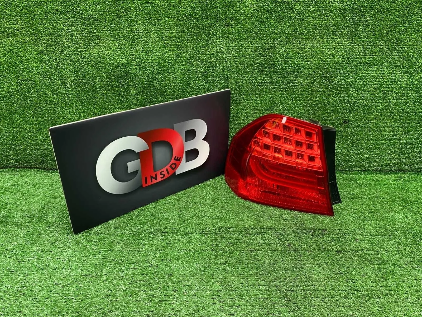 Фонарь BMW 3 series 04.11.2009 63217289425 E90 N46B20B, задний левый