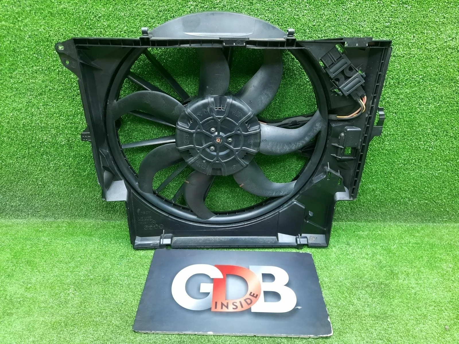 Вентилятор радиатора BMW X1 09.10.2014 17427545366 E84 N20B20A