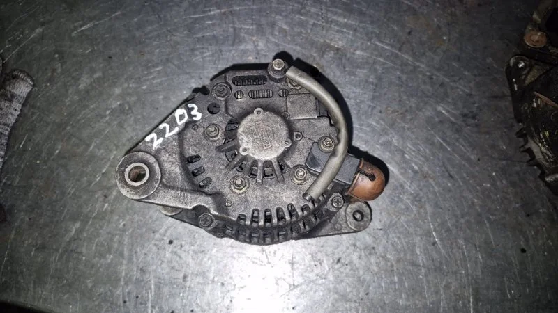 Генератор Nissan Primera 1996 P10