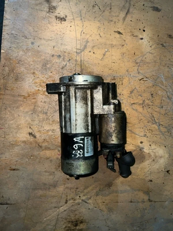 Стартер Nissan Pathfinder 2001 R50