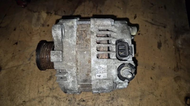 Генератор Nissan X-Trail 2005 T30