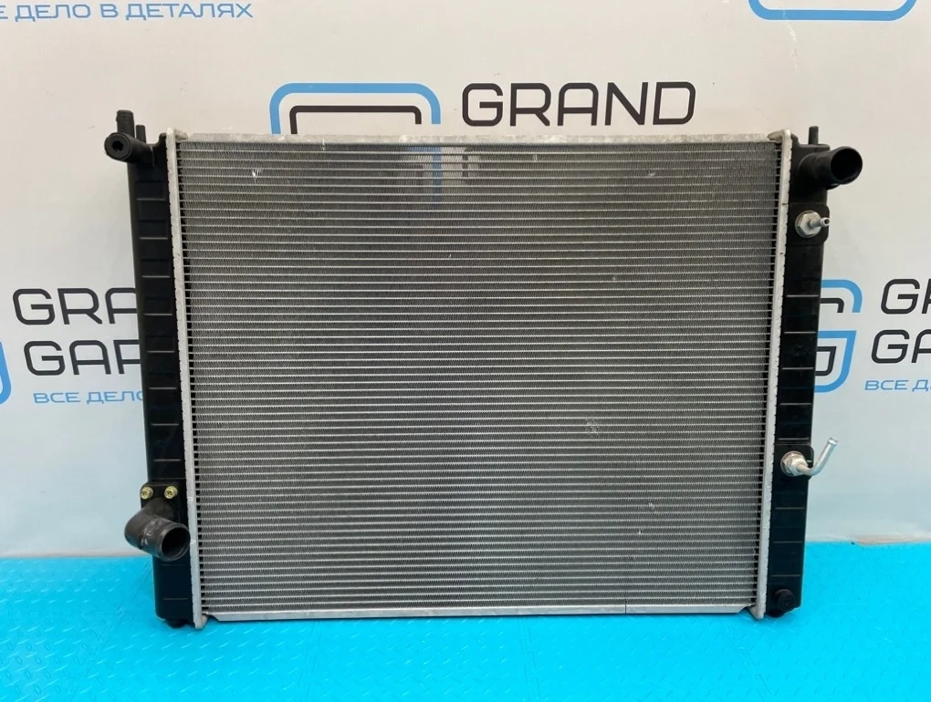 Радиатор охлаждения Infiniti Fx35 2010 214601BA0A S51 VQ35HR 3.5