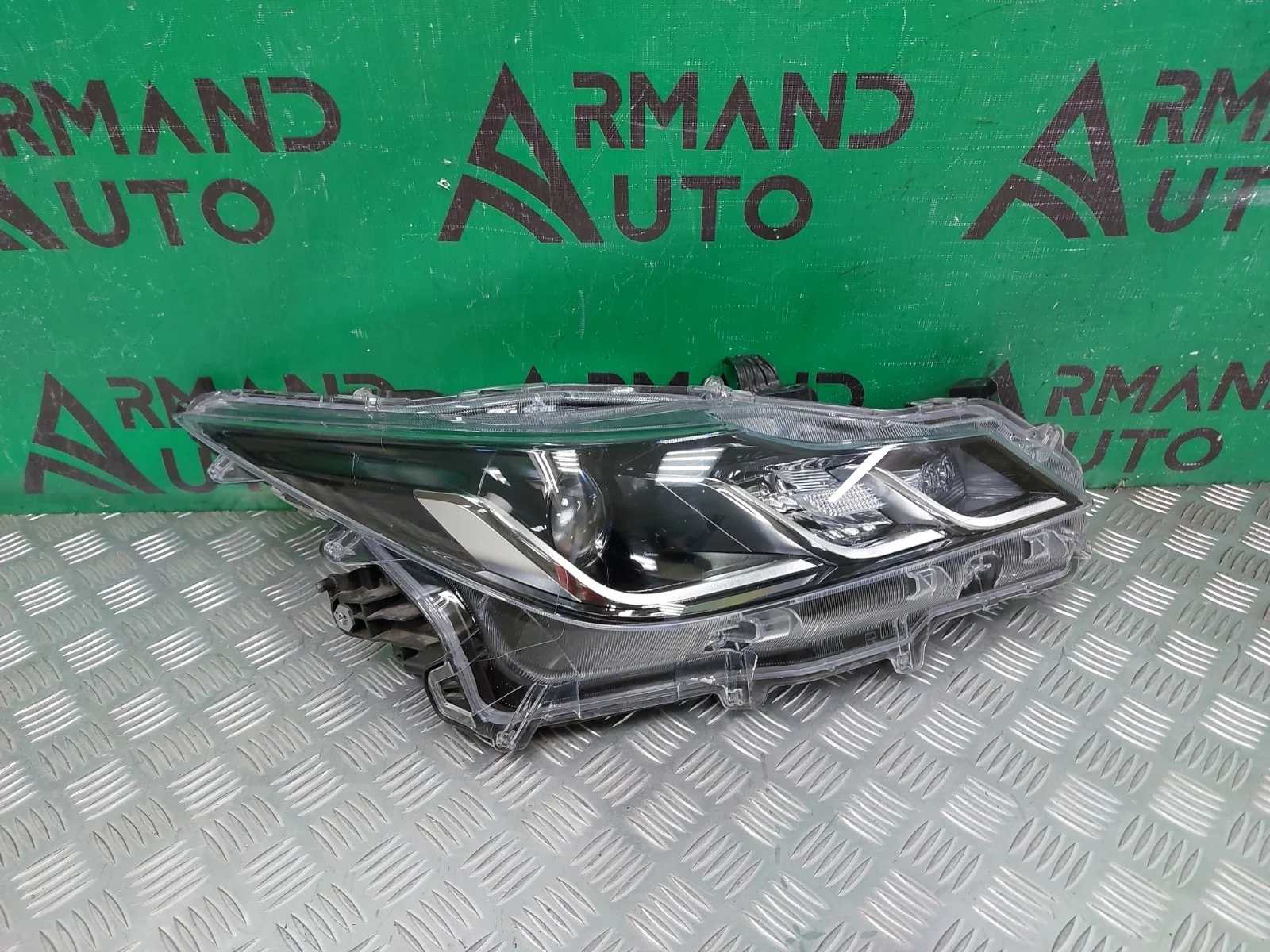 Фара TOYOTA COROLLA 2018 12 E210