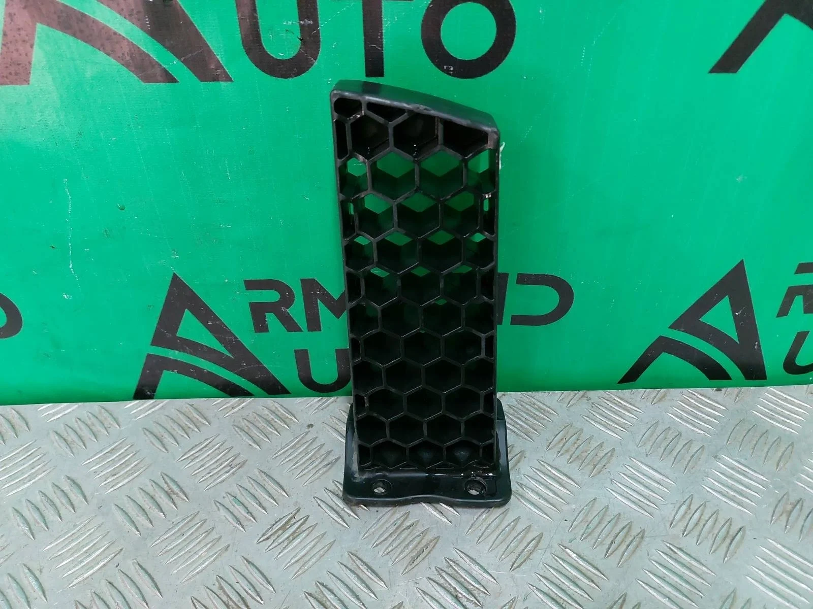 Кронштейн усилителя бампера Hyundai IX35 2010-2015