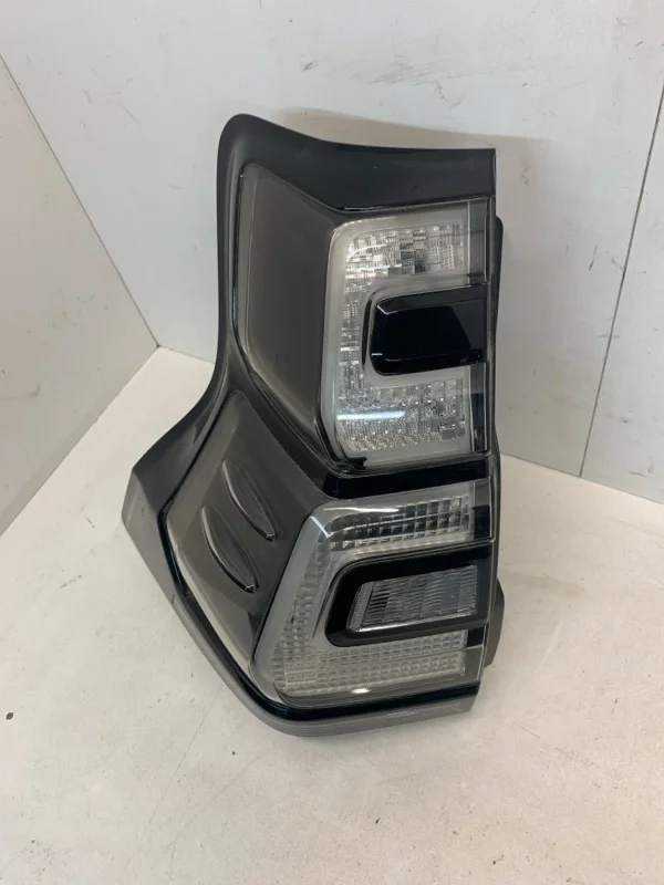 Фонарь Toyota Land Cruiser Prado 2009-2023 81561WQ010 150, задний левый