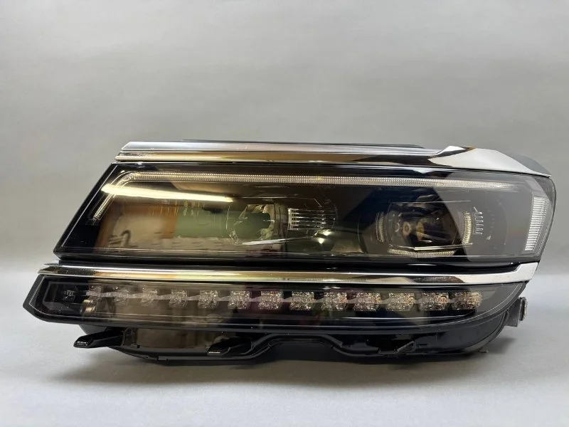 Фара Volkswagen Tiguan 2016-2020 5NB941081E 2, левая