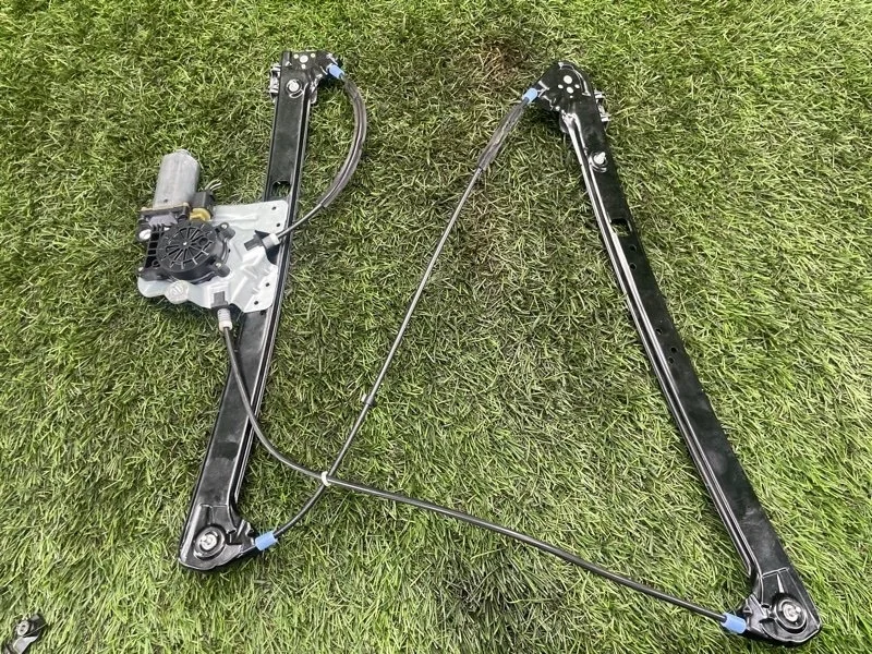 Стеклоподъемный механизм BMW X5 2006 51338254911 E53 M54B30, передний левый