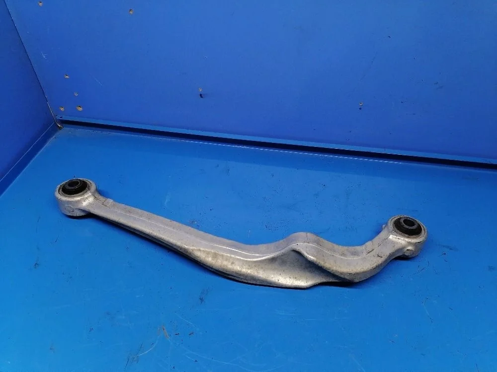 Рычаг задний верхний правый Nissan X-Trail III (2013—2019) 55120JD03C