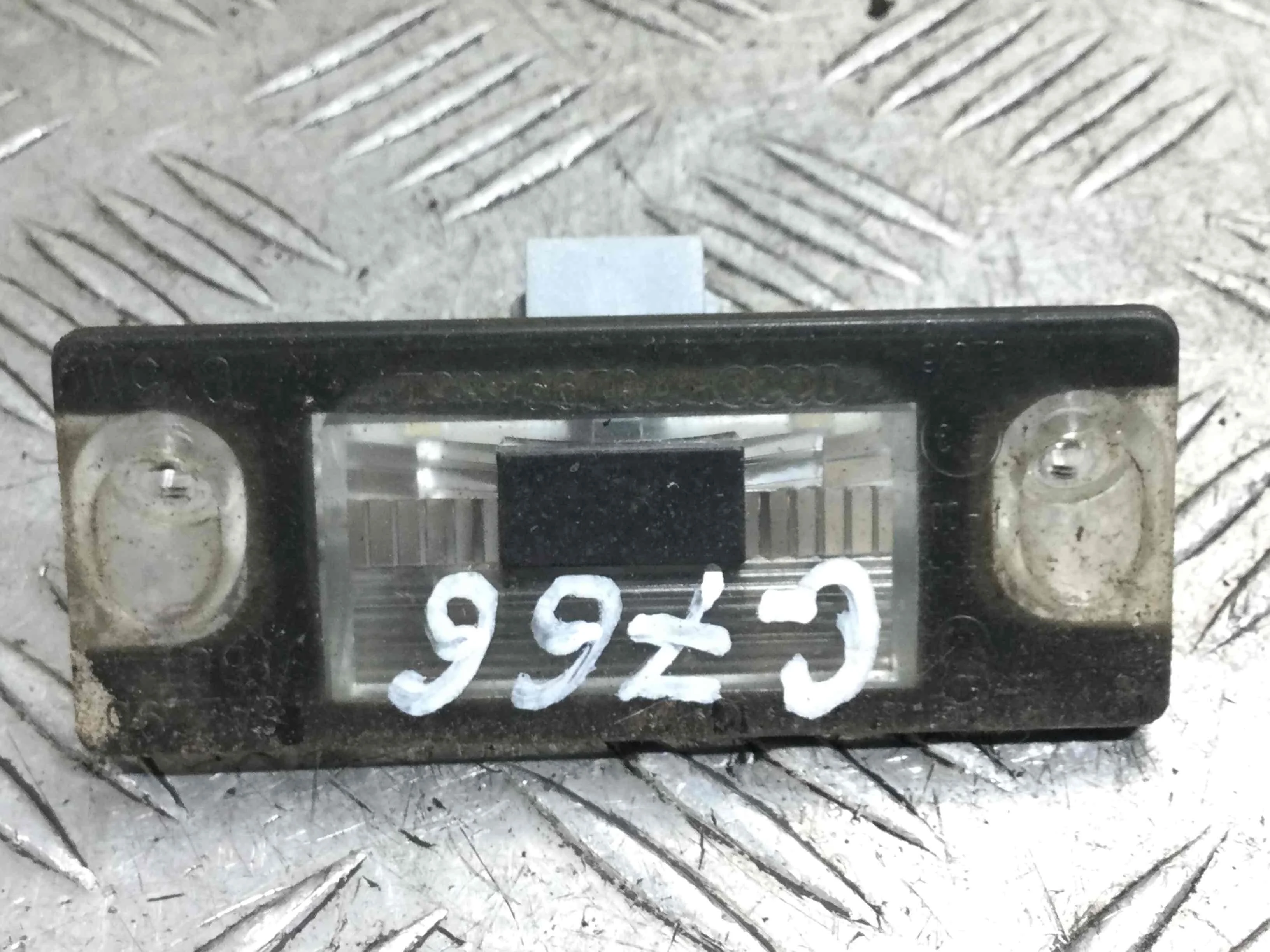 Подсветка номера Audi A3 8L (1996-2000) бензин 1.6 i Механика Х/б