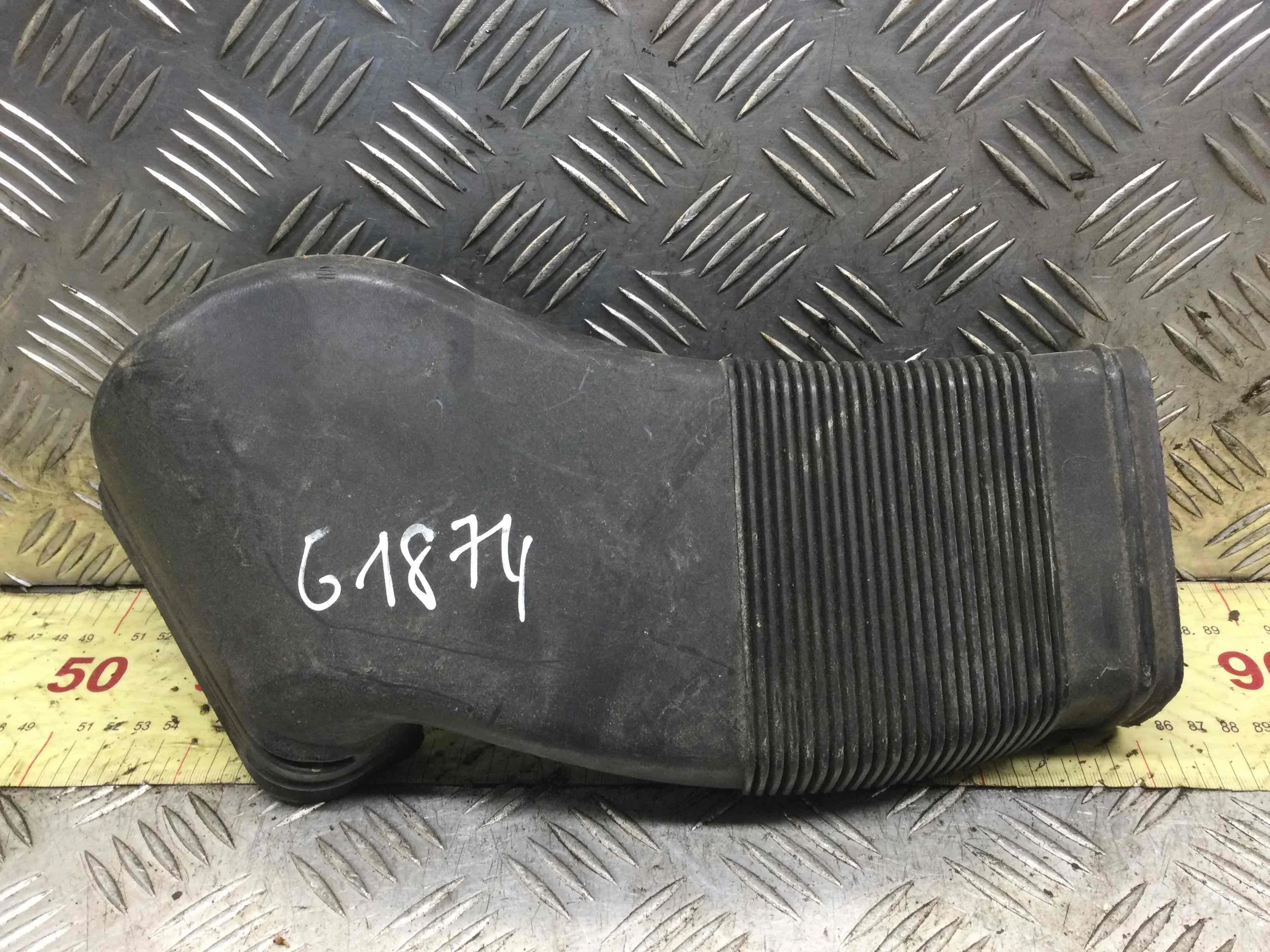 Воздуховод Audi A4 B5 [рестайлинг] (1999-2001) дизель 1.9 TDI Механика Седан