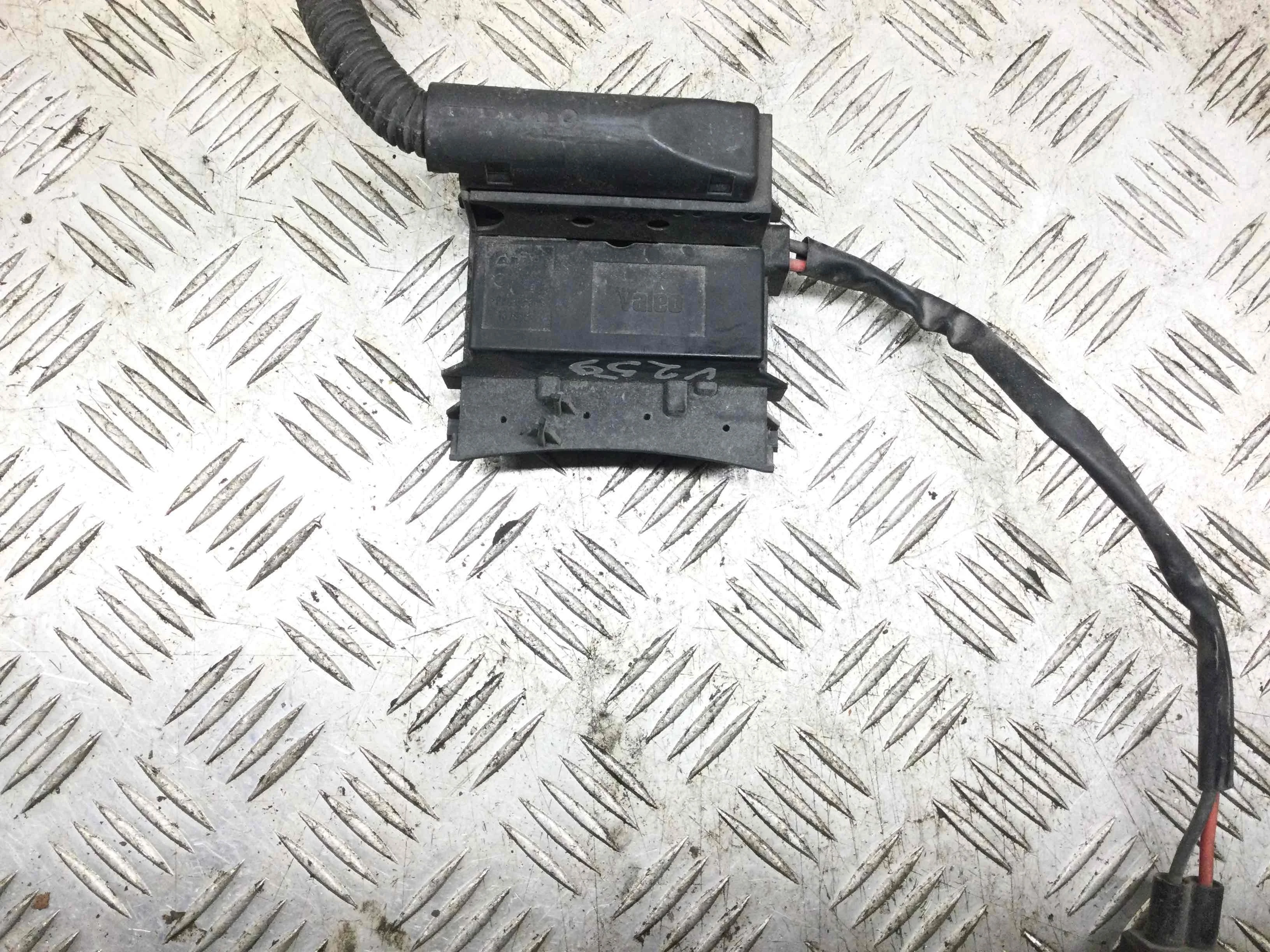 Реле вентилятора Opel Signum C (2003-2005) бензин 2.2 i Механика Универсал