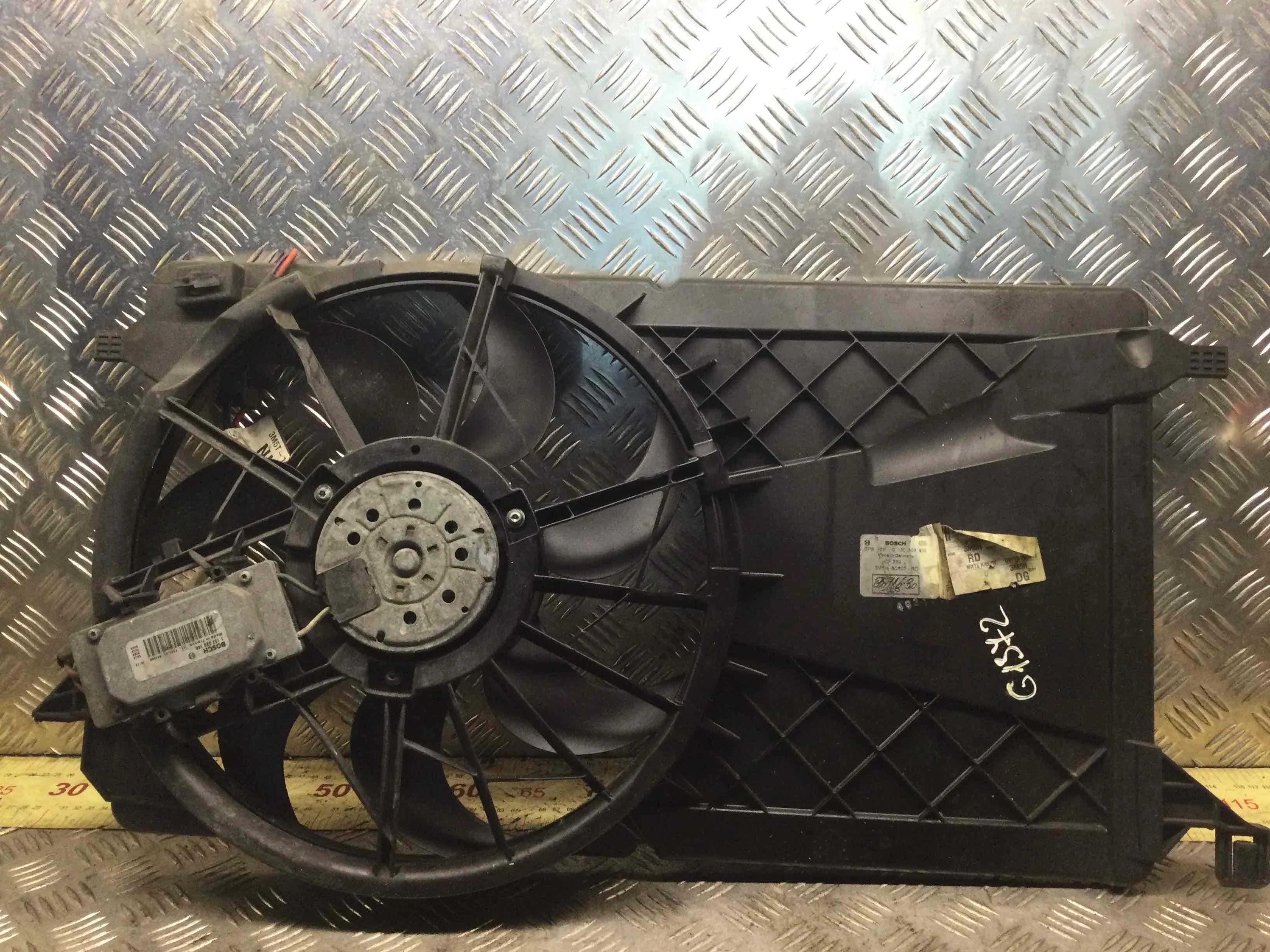 Вентилятор радиатора Ford Focus 2 поколение (2005-2008) бензин 2.0 i Механика Х/б