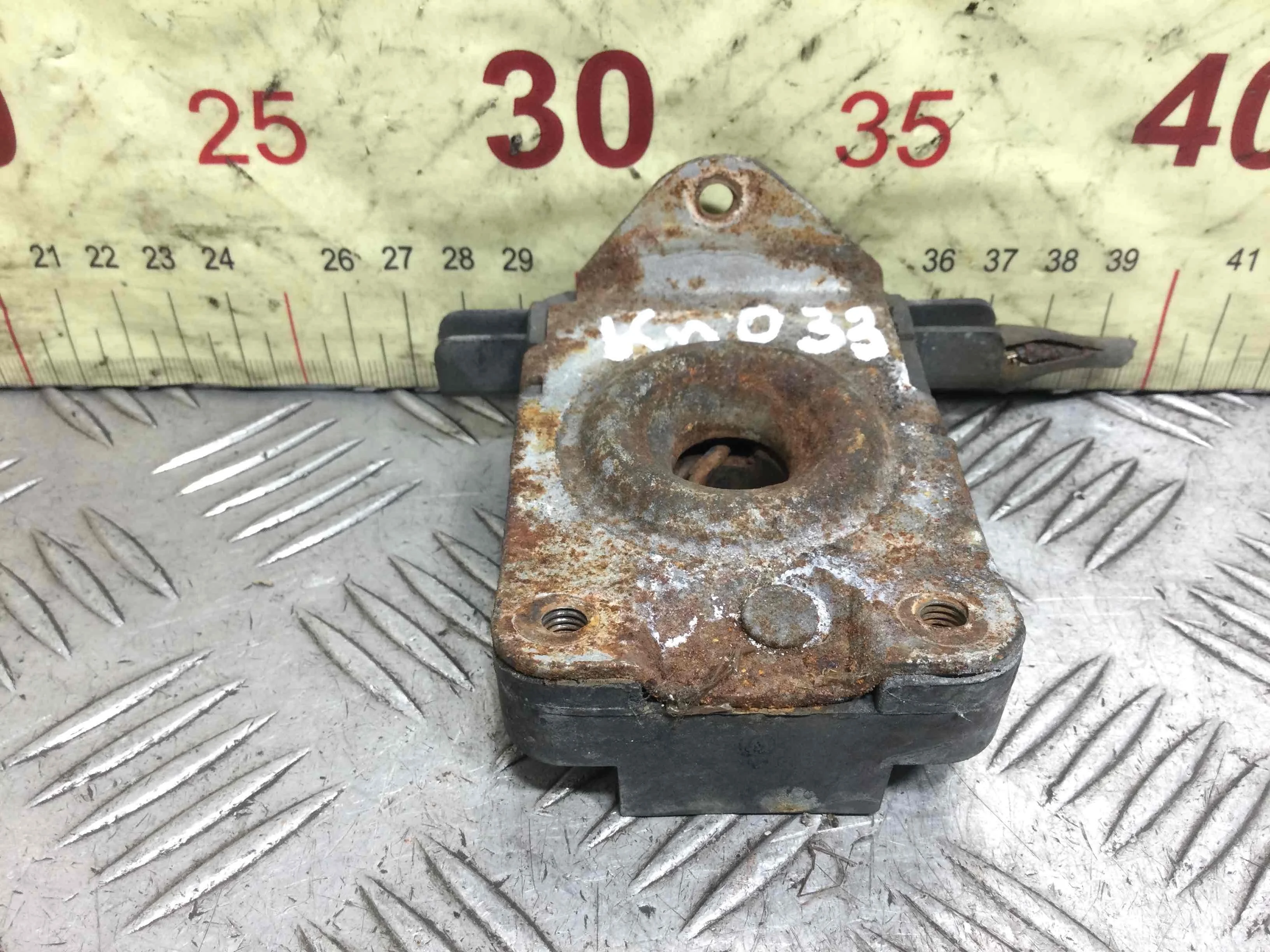 Замок капота Land Rover Range Rover 3 поколение (2002-2005) дизель 3.0