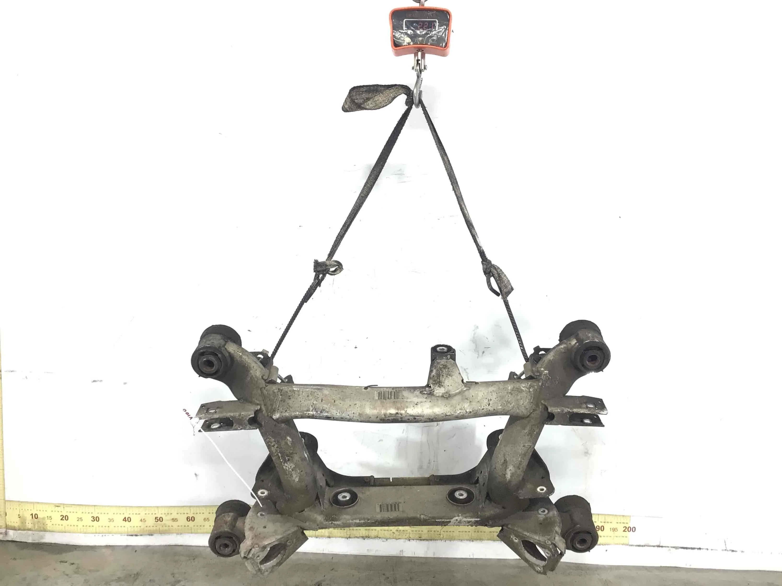 Балка подвески задняя BMW 5-Series 5-Series E39 1995 - 2004 дизель 2.5  Автомат Универсал