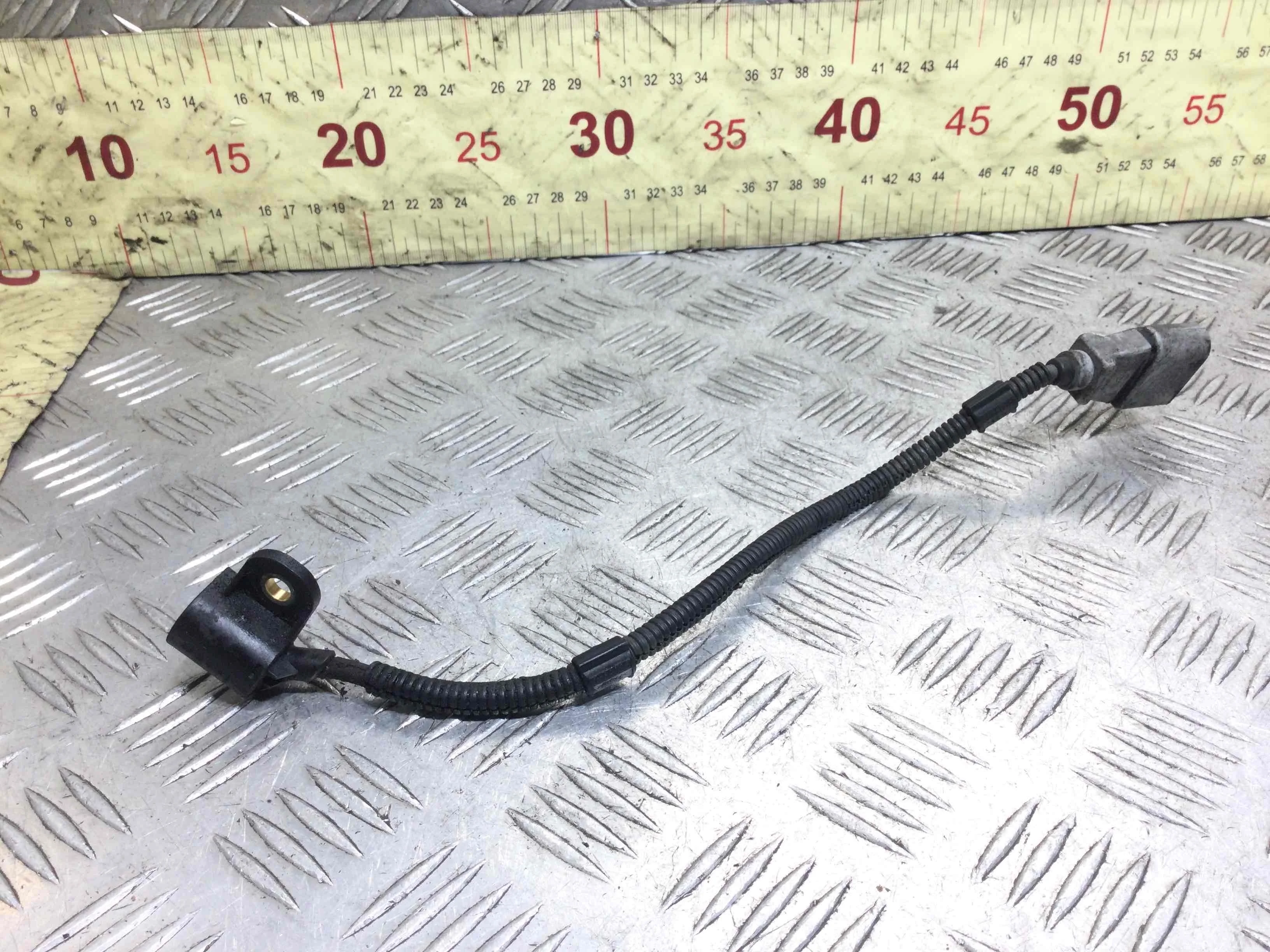 Датчик распредвала Audi A6 C6/4F (2004-2008) дизель 2.0 TDI Механика Седан