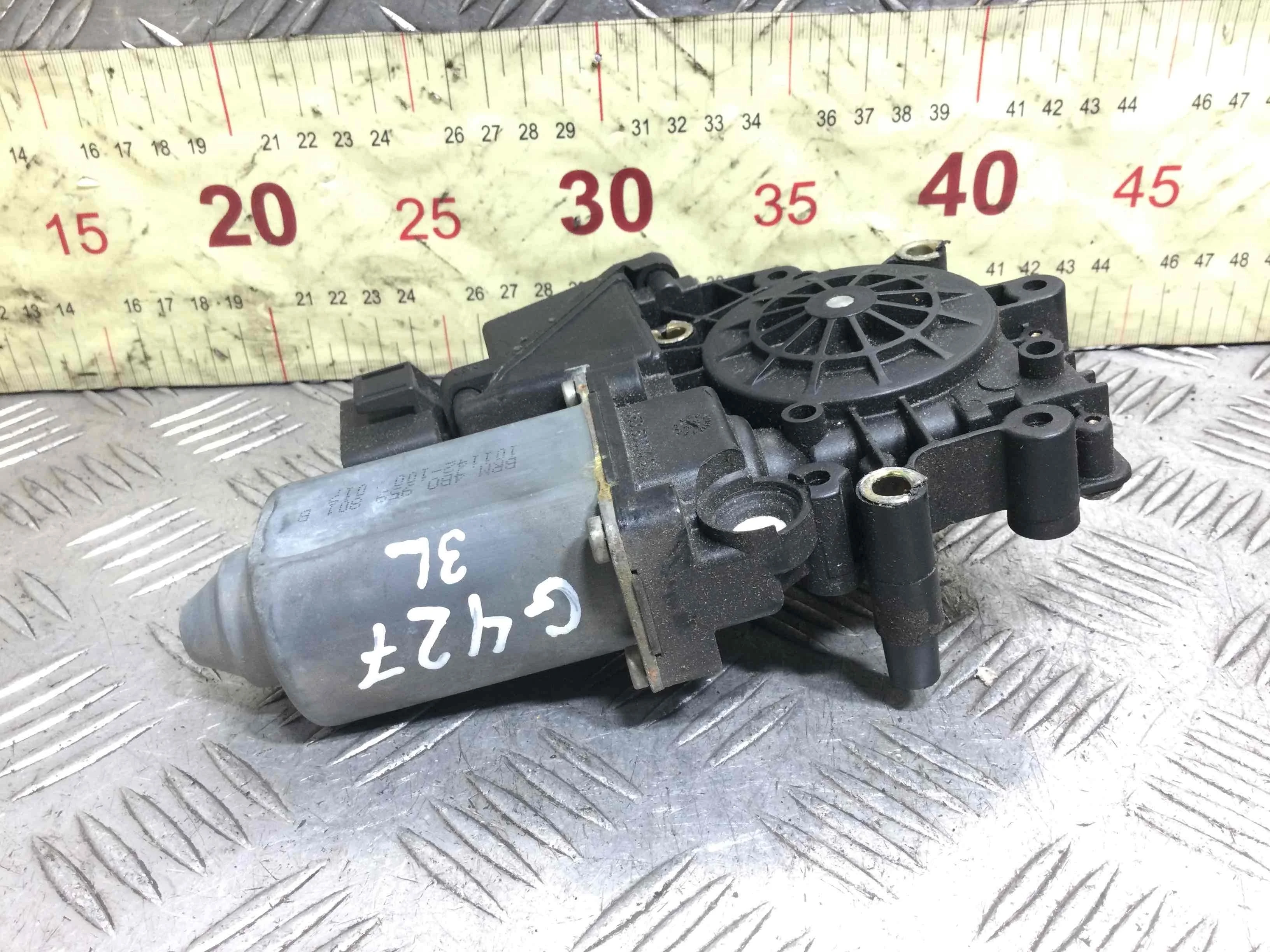 Моторчик стеклоподъемника задний левый Audi A6 C5/4B (1997-2004) бензин 2.4  Механика Седан