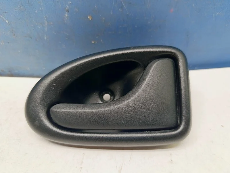 Ручка внутренняя Renault Logan 1 2007 7700830079, передняя правая