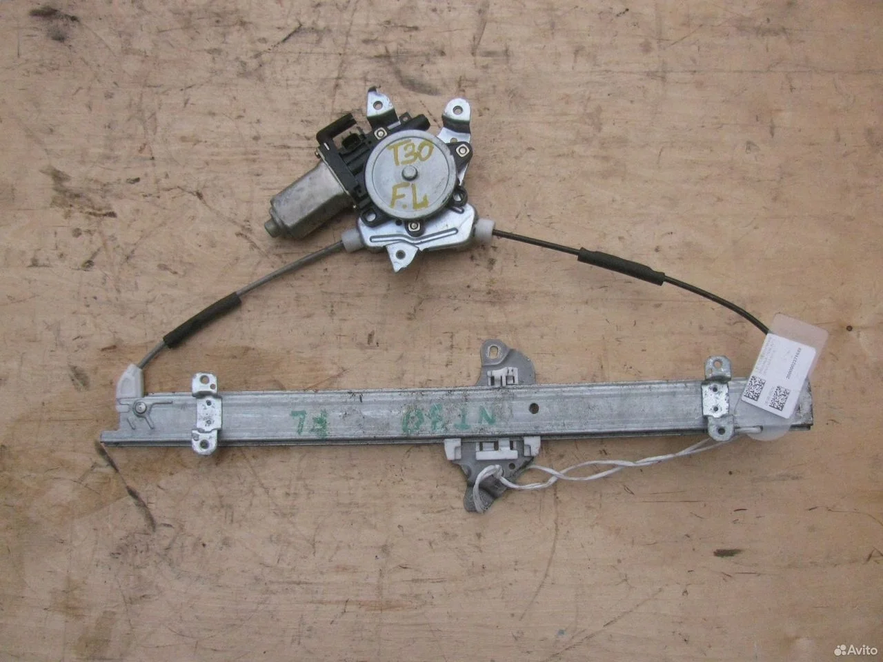 Стеклоподъемник водительский nissan x-trail t30