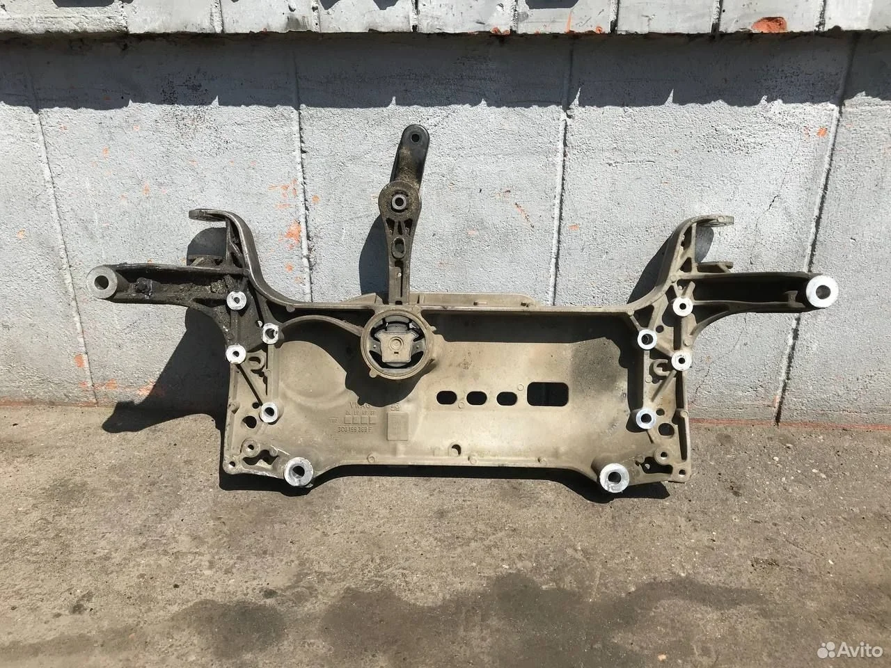 Подрамник volkswagen passat b6 b7