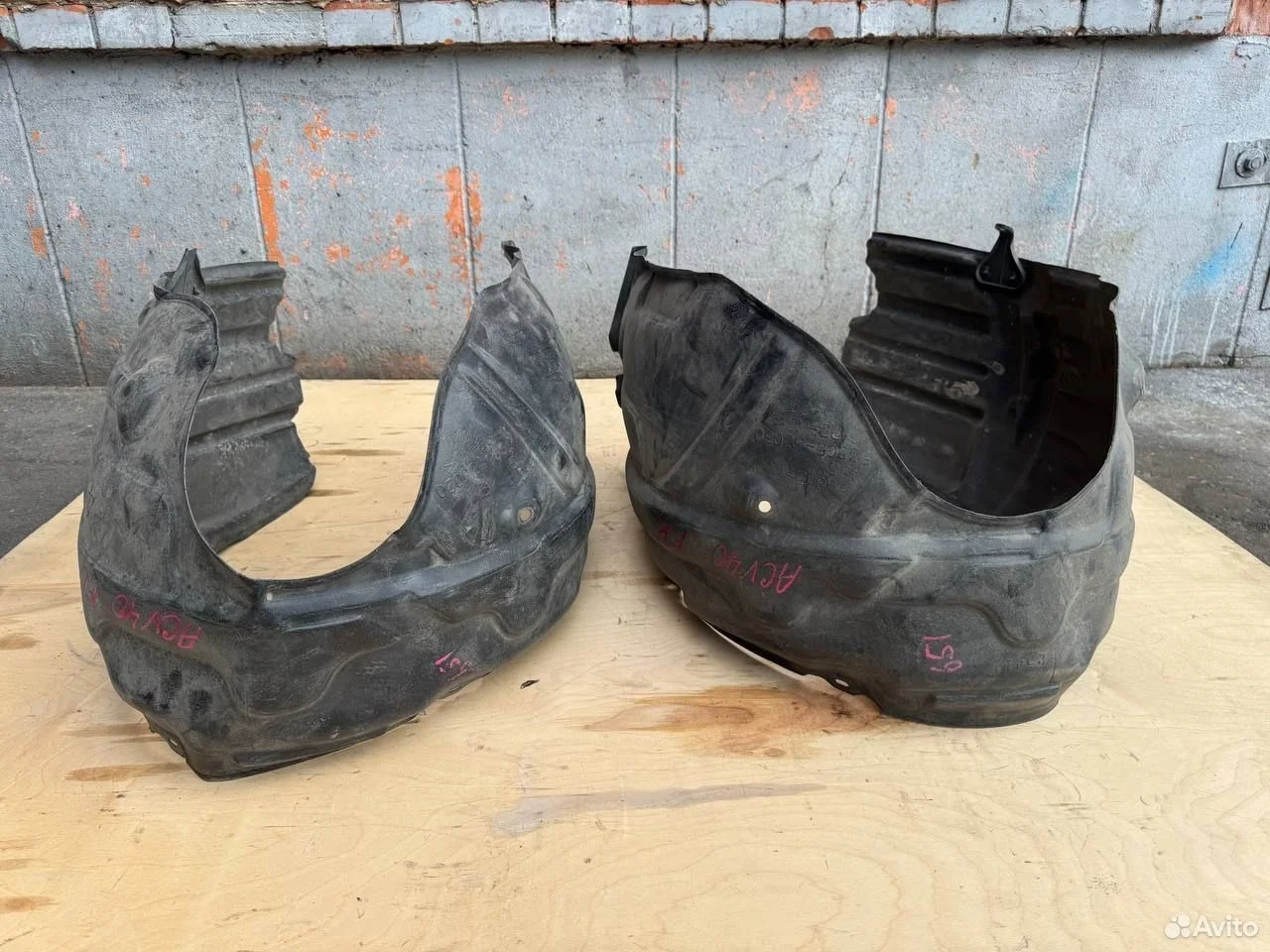 Передние подкрылки toyota camry acv40 v40