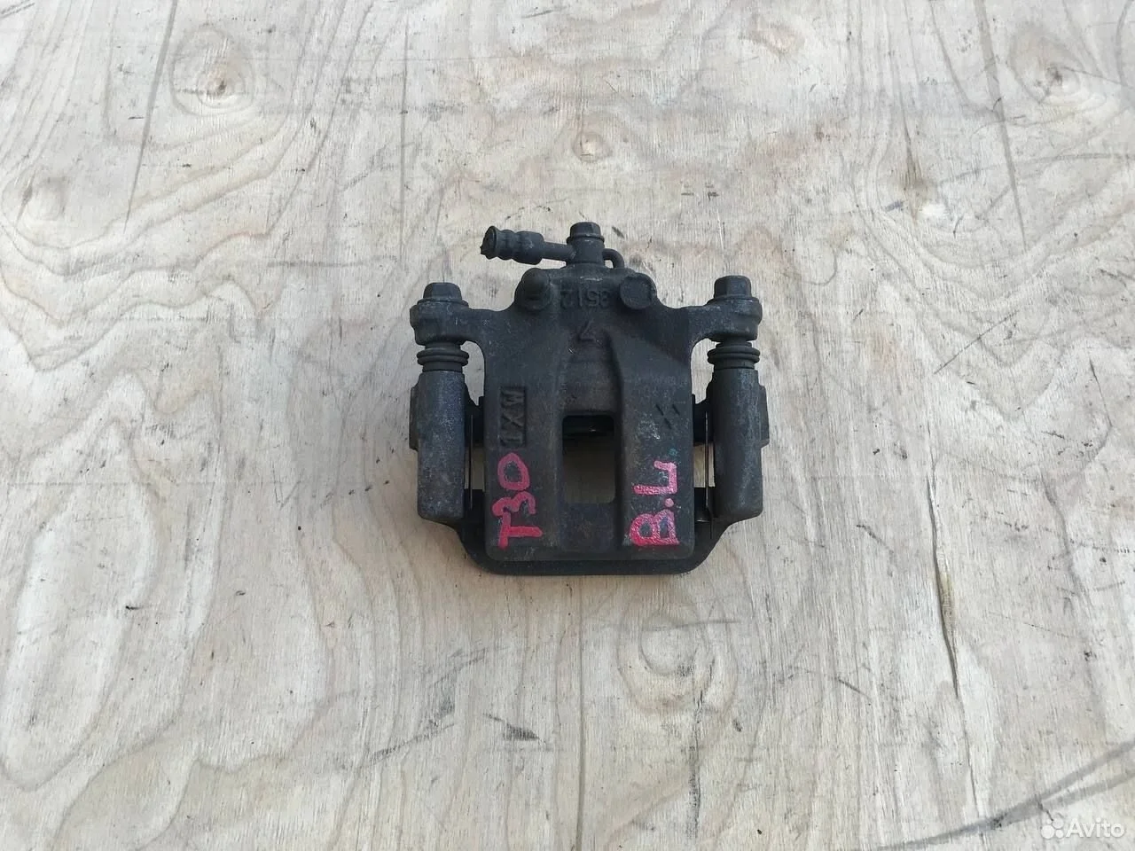 Суппорт задний левый nissan x-trail t30