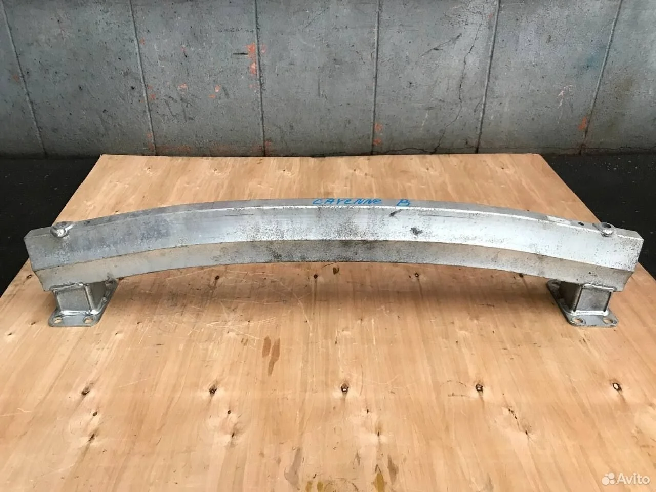Усилитель заднего бампера porshe cayenne 957