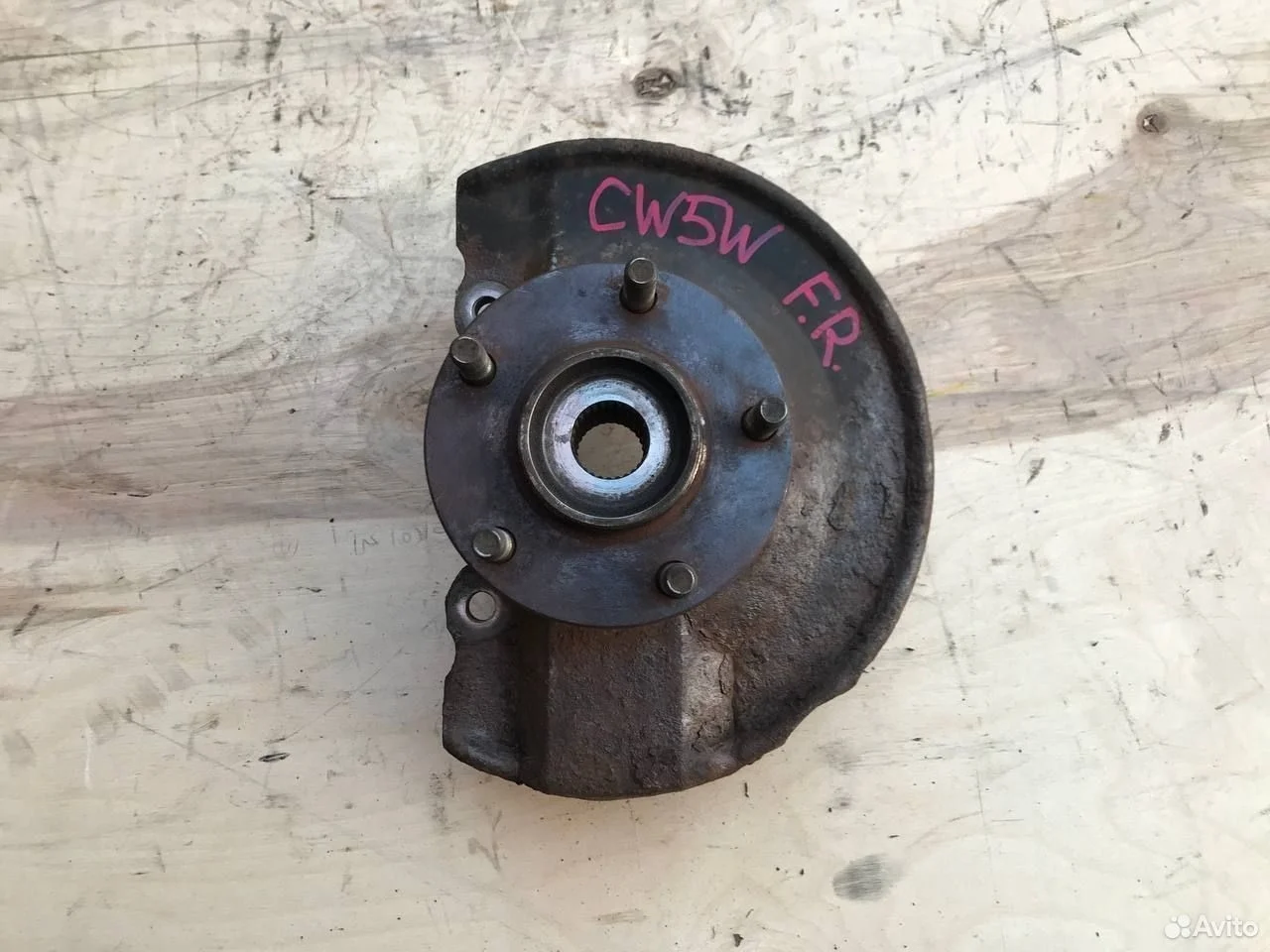 Ступица кулак левый mitsubishi outlander asx